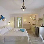 Diasino And Car Apartment Katapola