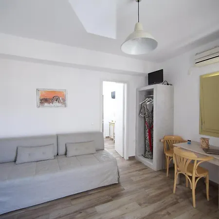 Diasino And Car * קטאפולה