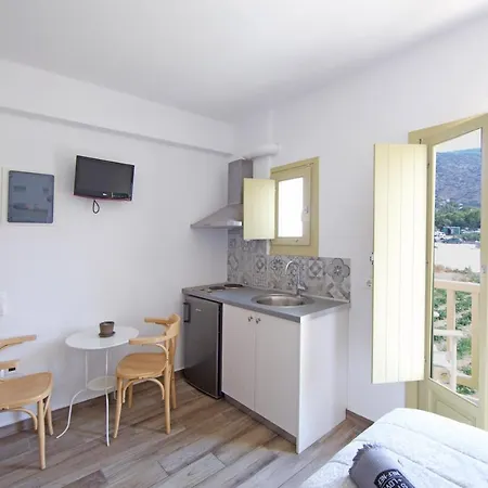 Diasino And Car דירה *