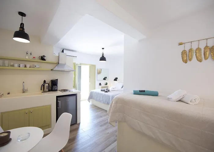 Diasino And Car Daire *